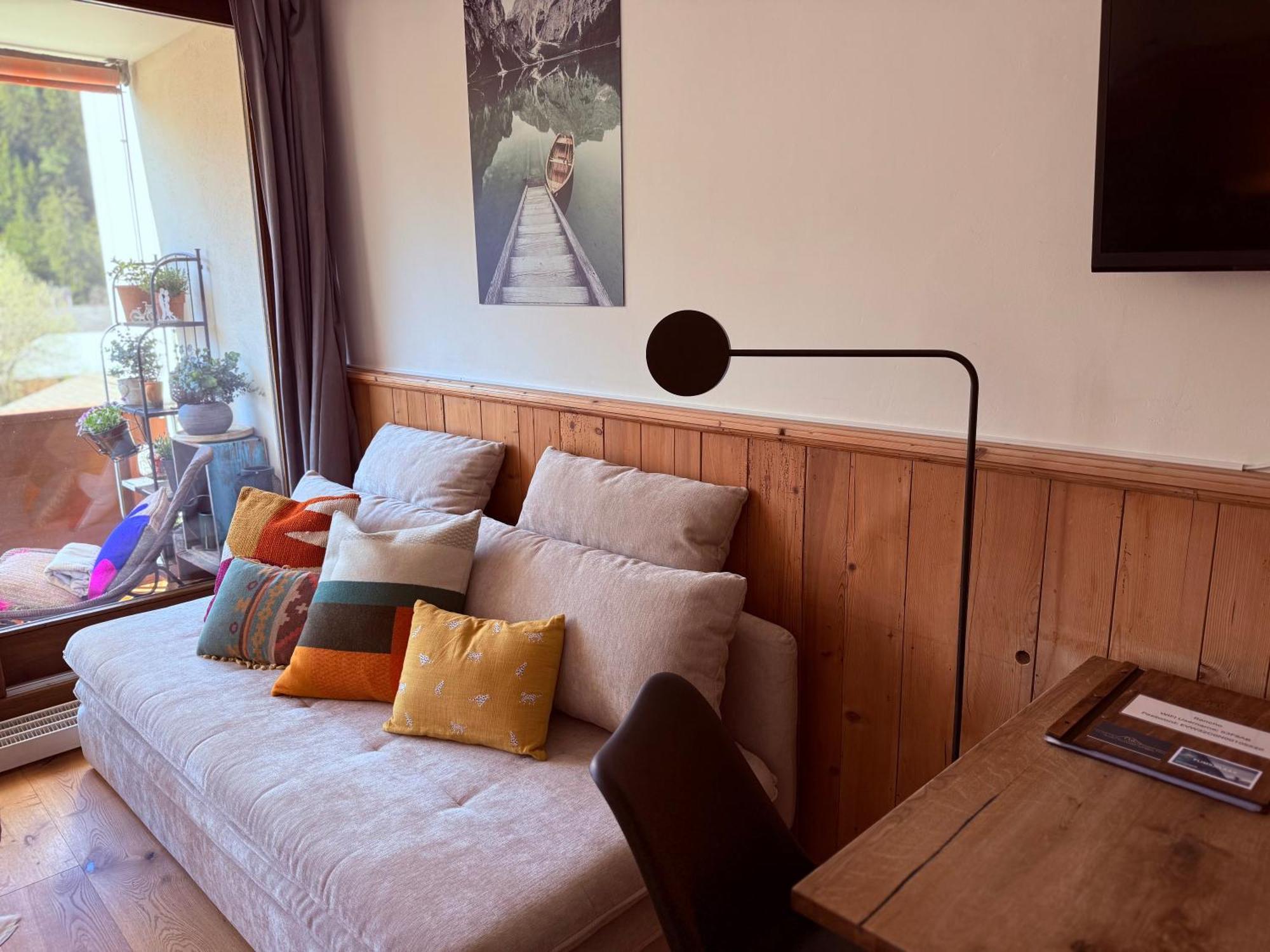 Modern Apt, Swimming Pools, Wellness & Tennis Appartement Laax