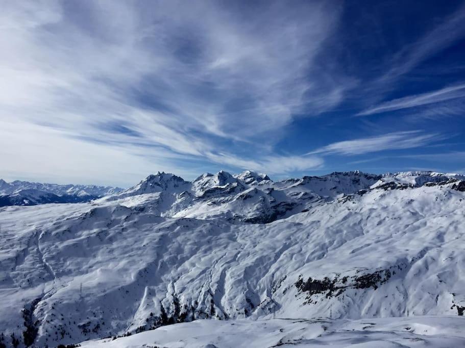 Modern Apt, Swimming Pools, Wellness & Tennis Apartment Laax