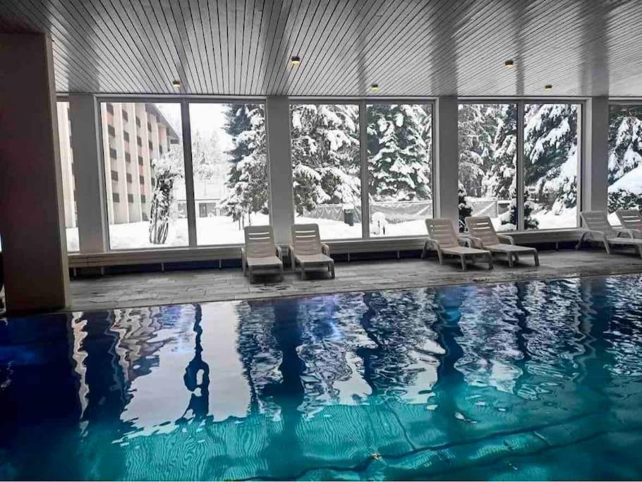 Modern Apt, Swimming Pools, Wellness & Tennis *